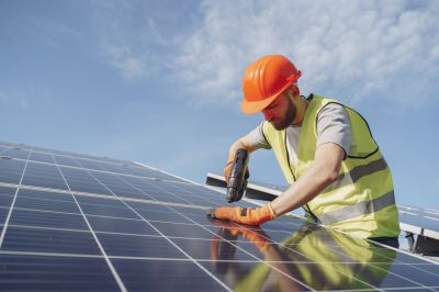 Who Does Solar Panels Service